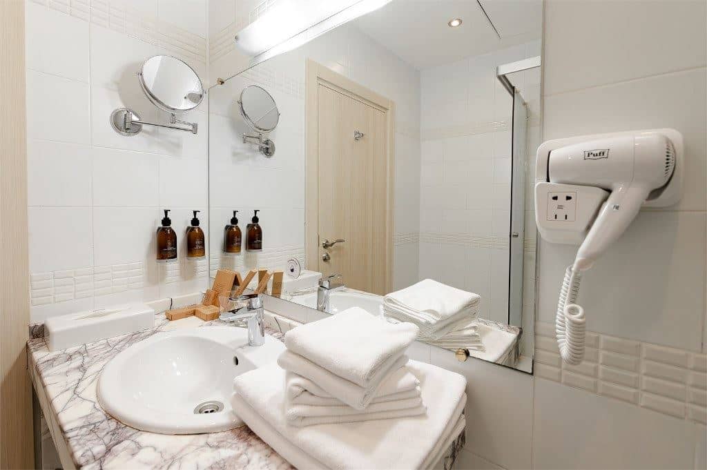 rooms-polu-lux