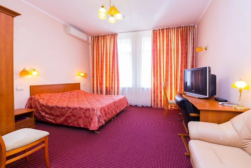 rooms-triple-superior-balcony