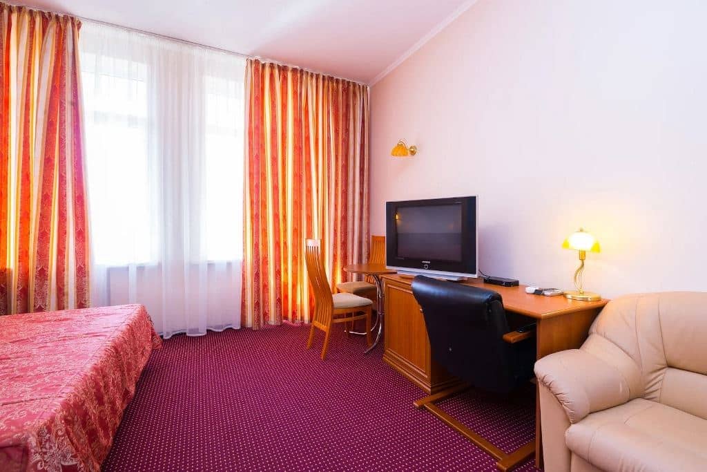 rooms-triple-superior-balcony