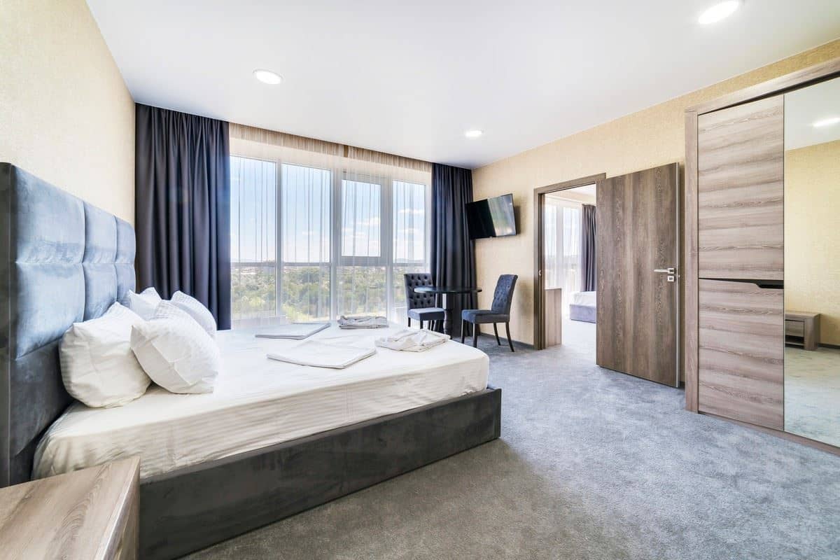 rooms-family-room