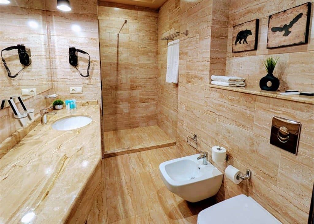 rooms-polu-lux