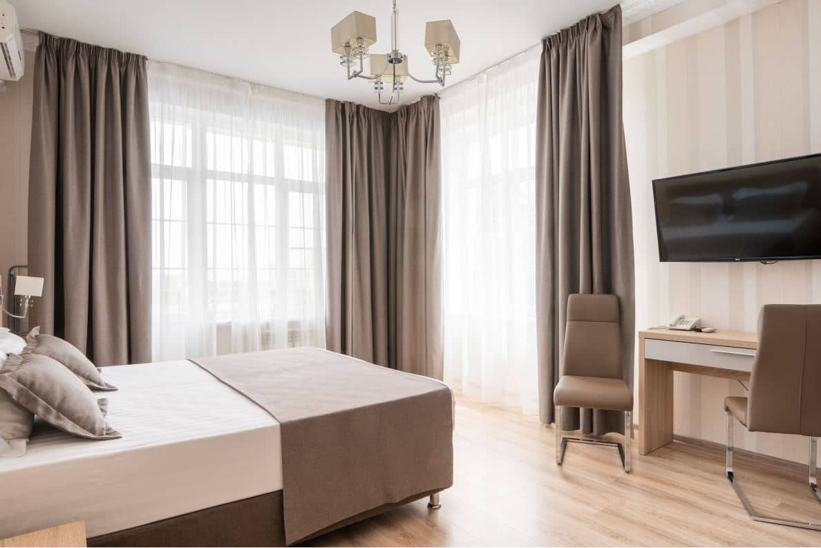 rooms-standard-main-building