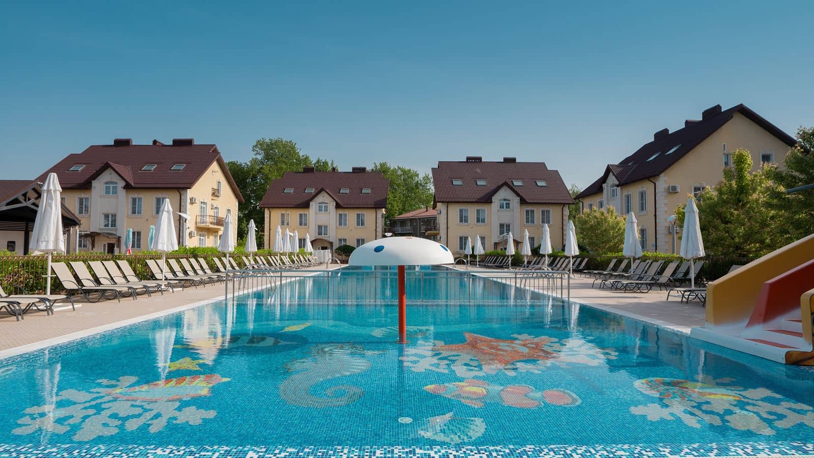 pools-outdoor-pool