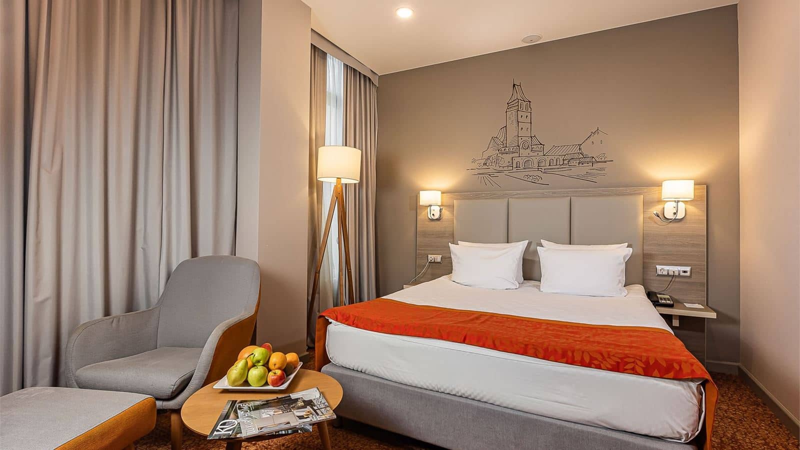 rooms-стандартный-номер-с-видом-на-реку-и-1-больshой-кроватью