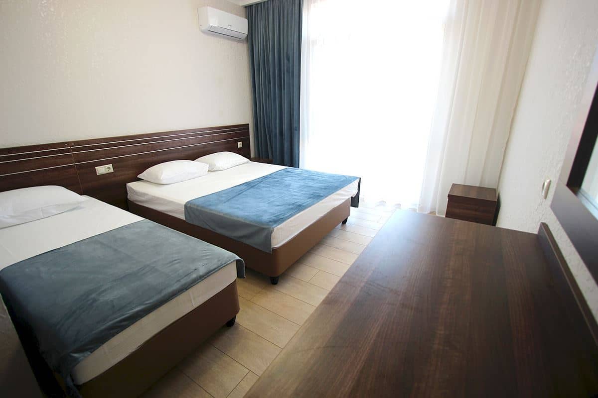 rooms-family-room