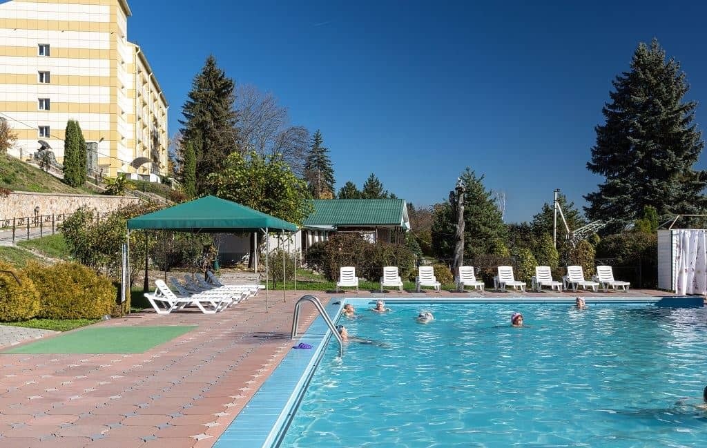 pools-outdoor-pool