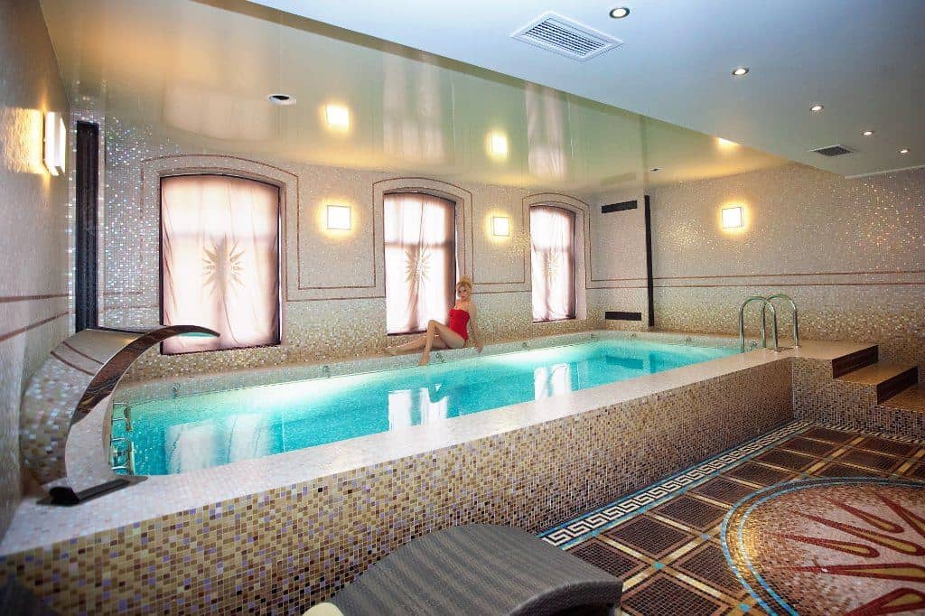 pools-indoor-pool