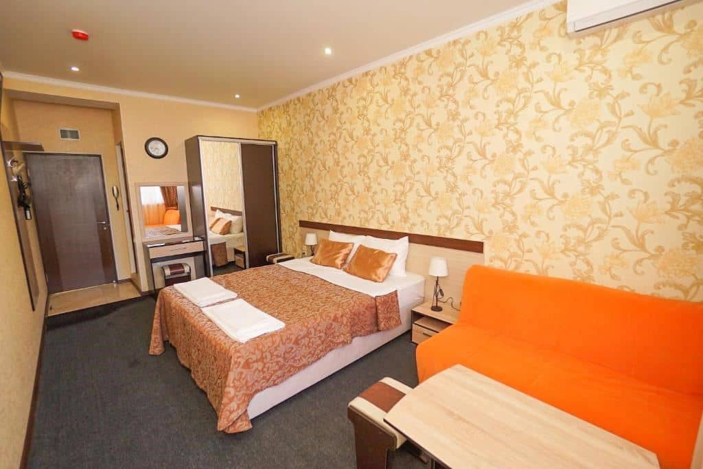 rooms-trpl