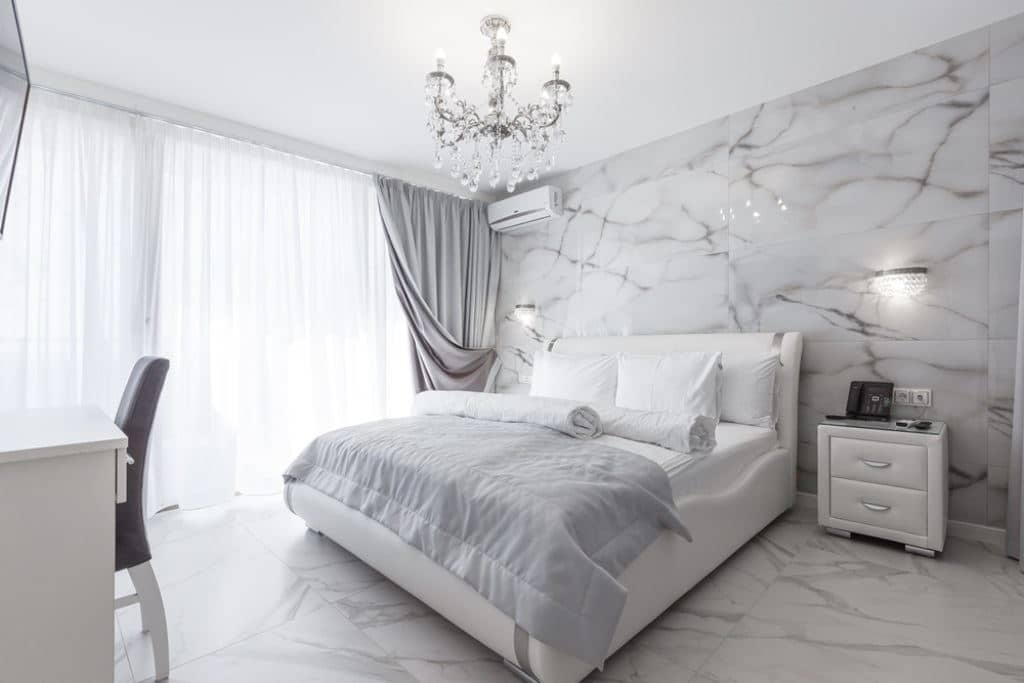 rooms-senior-suite