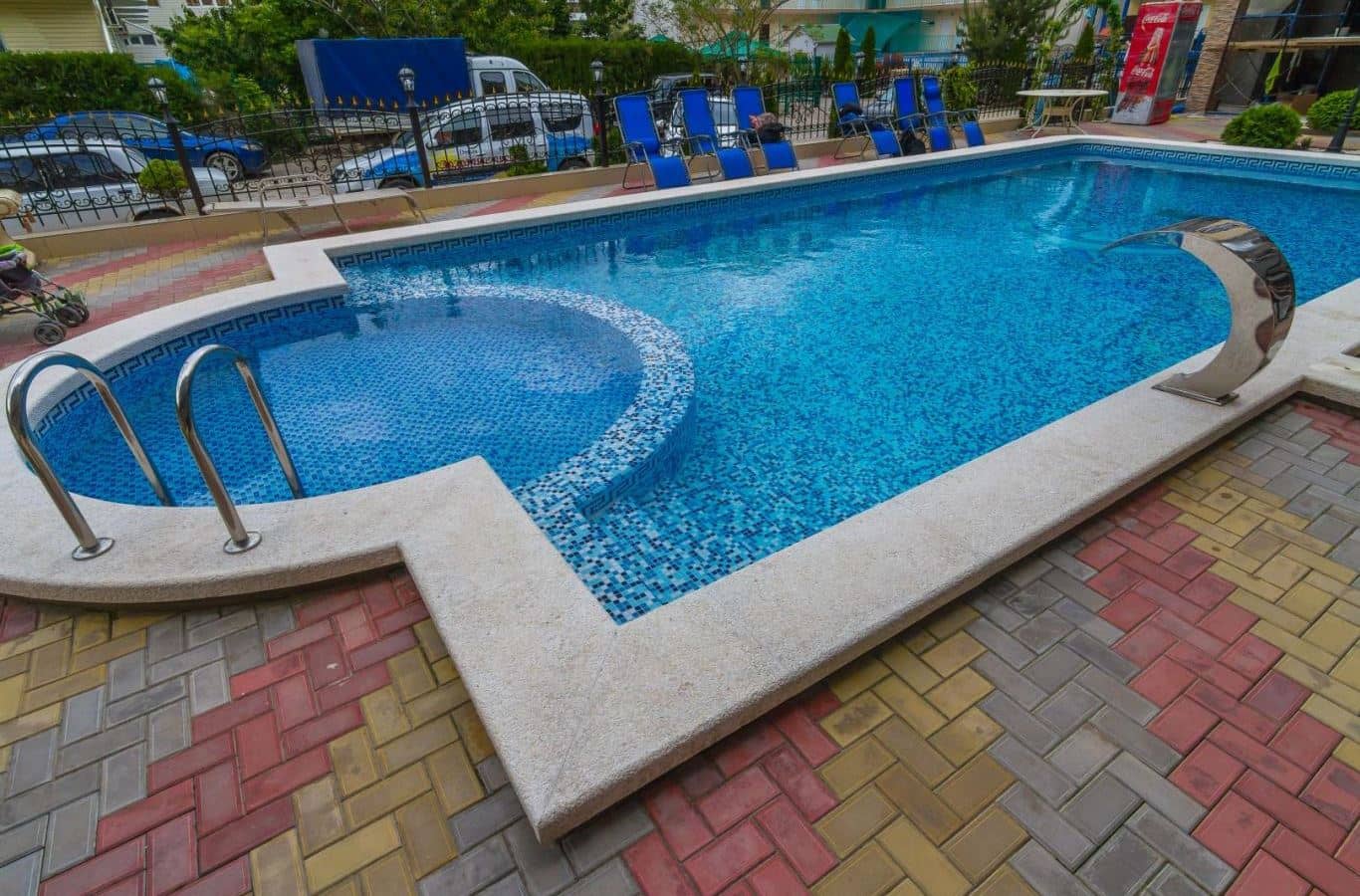 pools-outdoor-pool