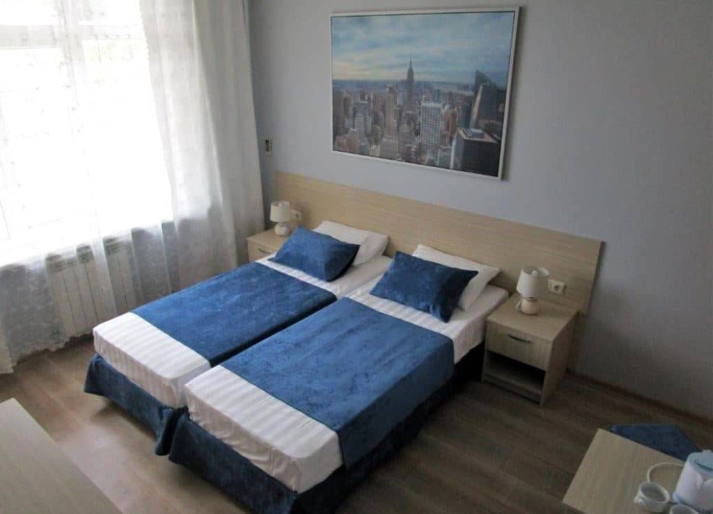 rooms-economy
