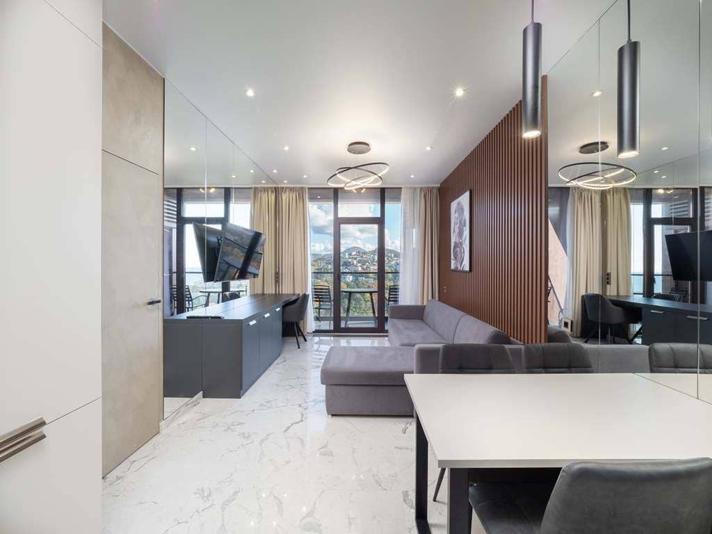 rooms-luxe-family-with-balcony