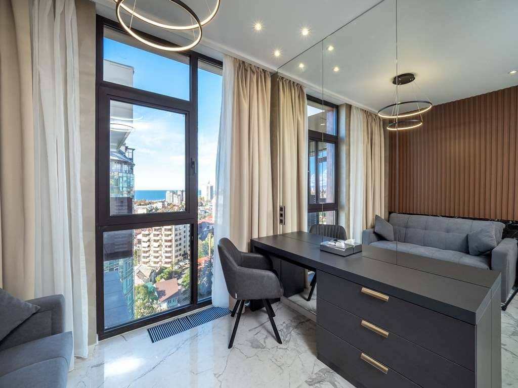 rooms-luxe-family-with-balcony