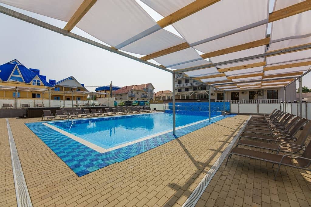 pools-outdoor-pool