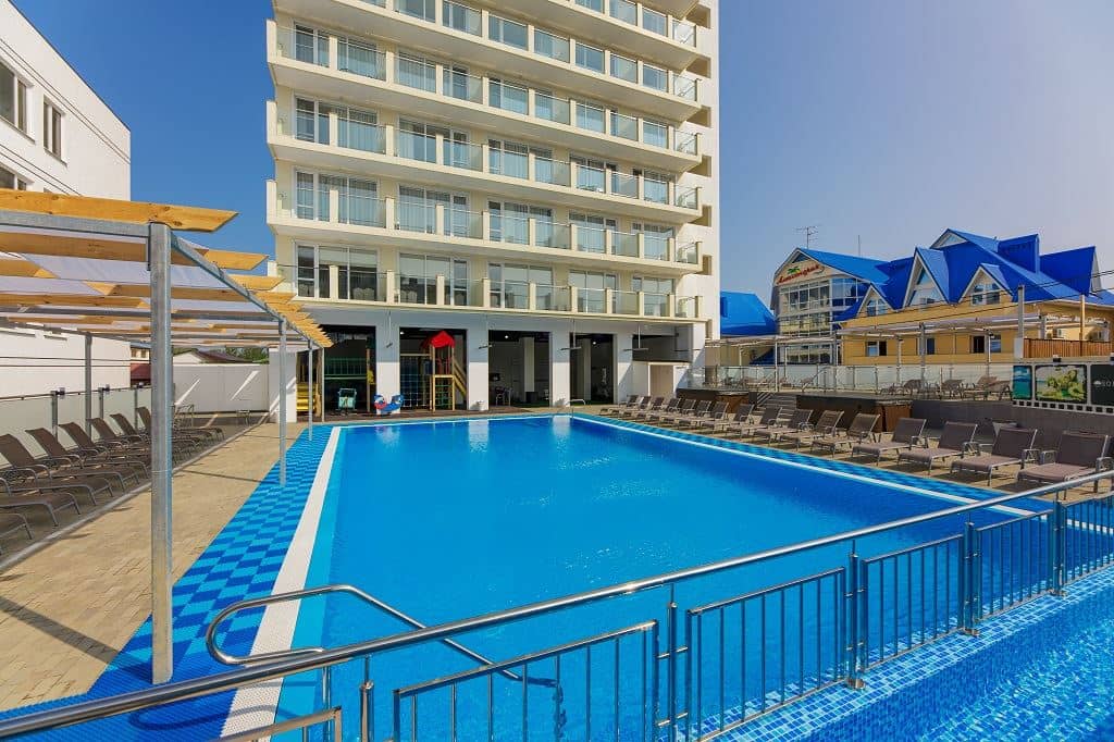 pools-outdoor-pool