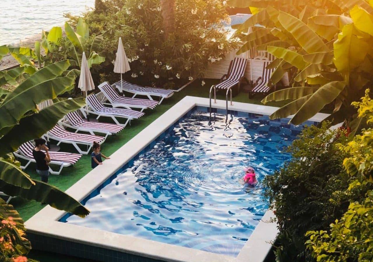 pools-outdoor-pool