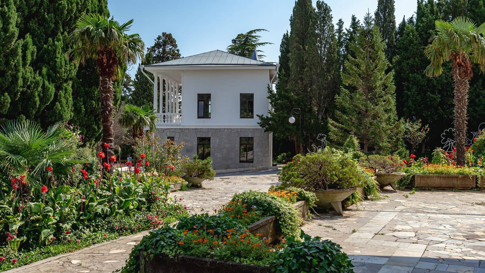general-main-building