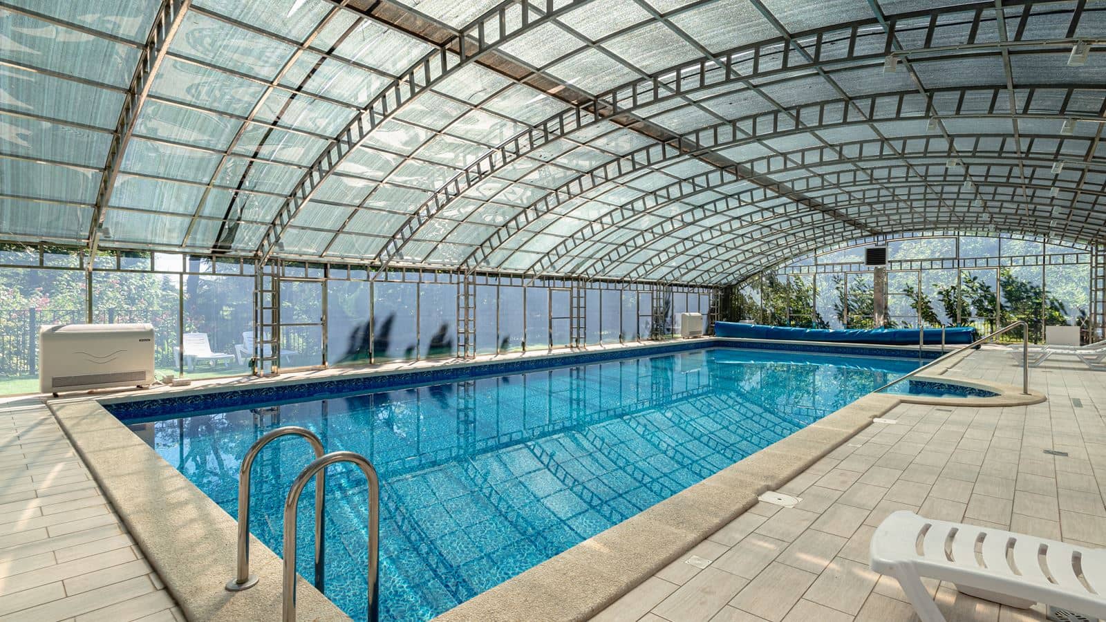 pools-indoor-pool