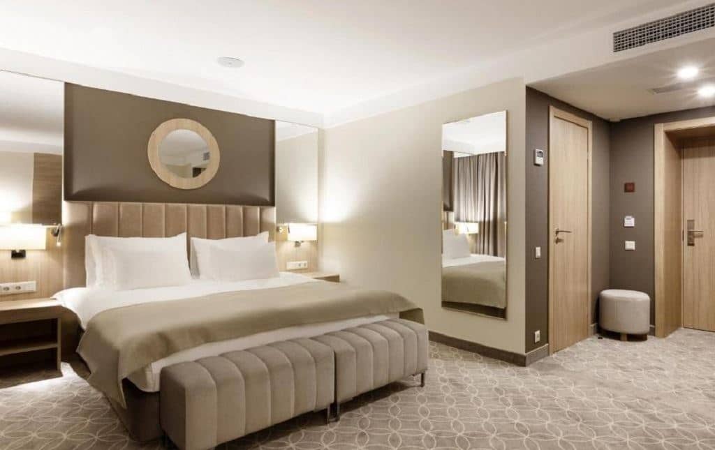 rooms-делюкс-с-балконом--общая-площадь-от-22-до-26-квм