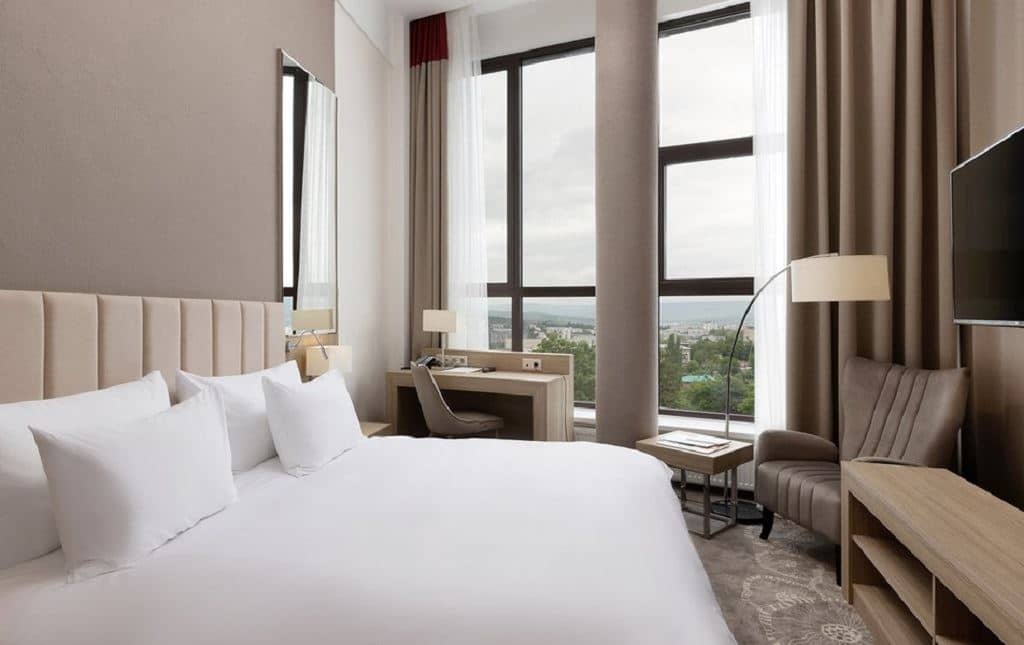 rooms-делюкс-с-панорамным-видом-общая-площадь-от-22-до-28-квм