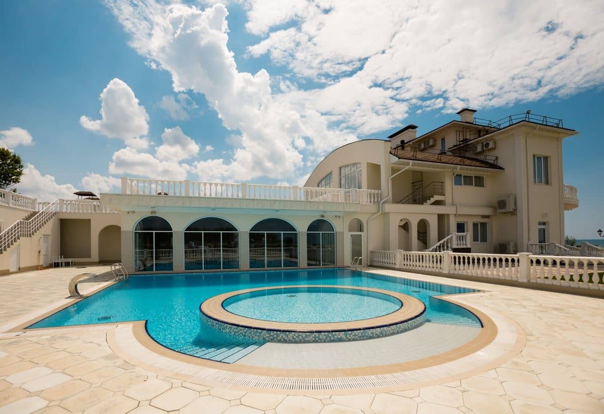 pools-outdoor-pool