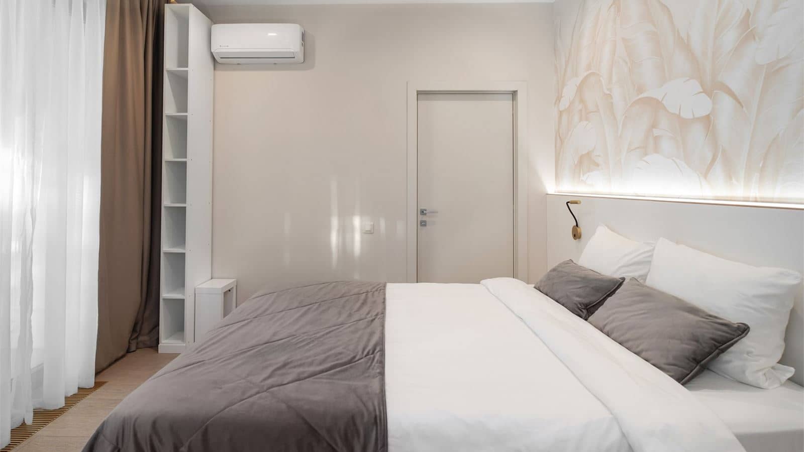 rooms-delux-pool