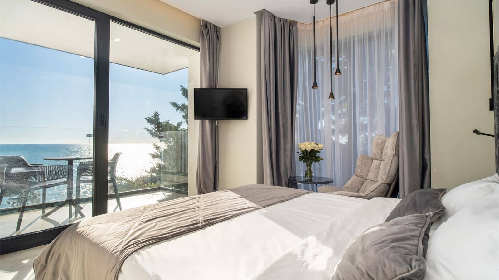 rooms-delux-sea