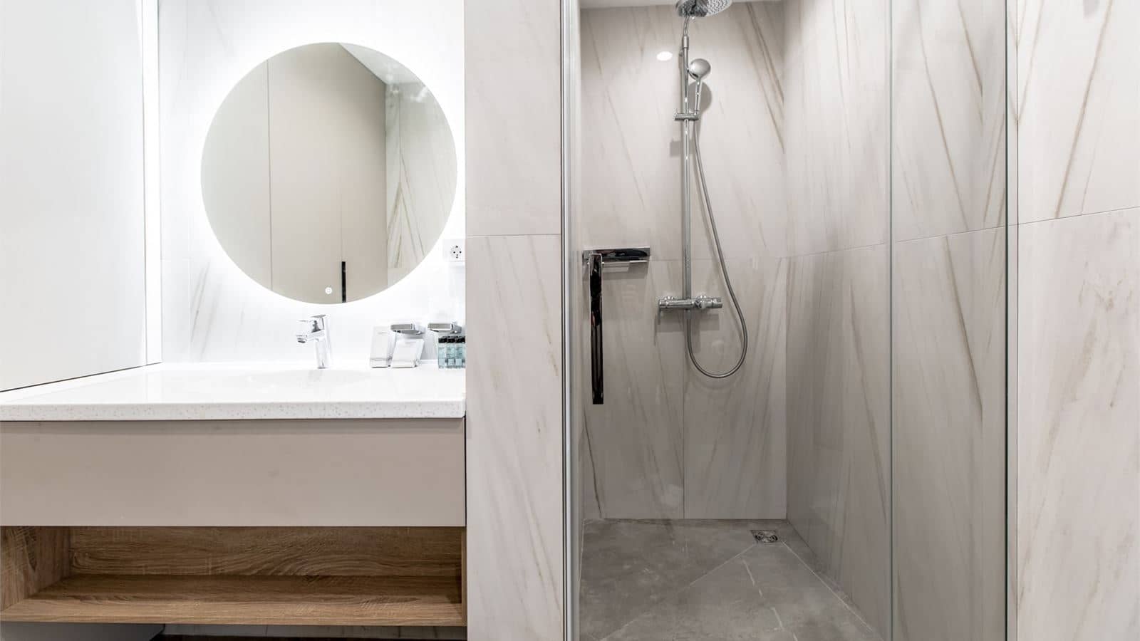 rooms-grand-dulux-sea