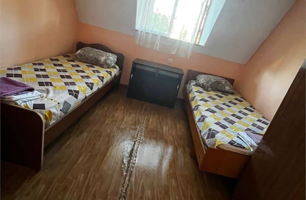 rooms-2-adl-econom
