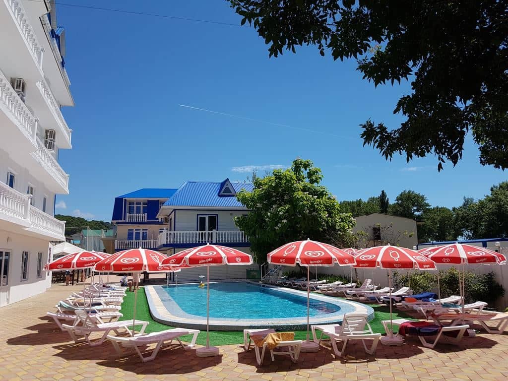pools-outdoor-pool