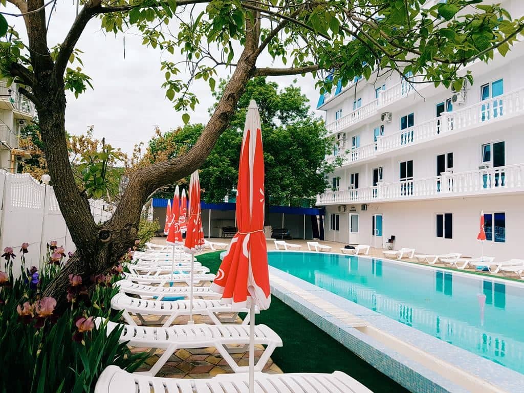 pools-outdoor-pool