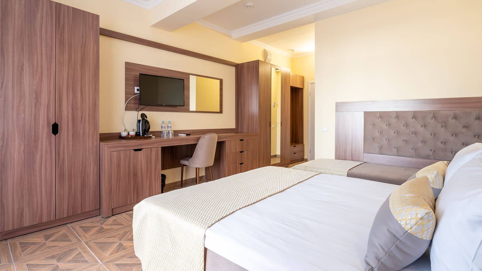 rooms-comfort-more