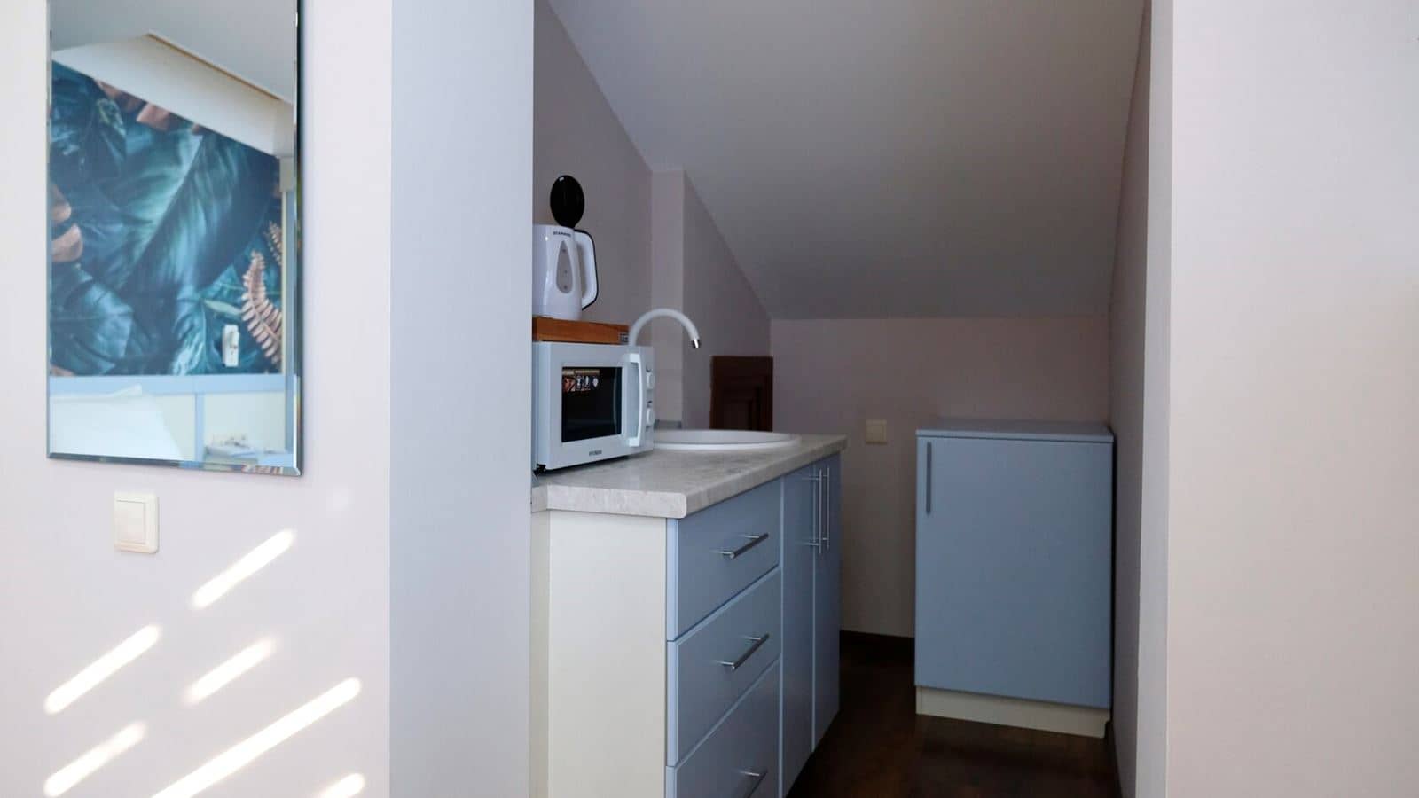 rooms-2bed-attic-+