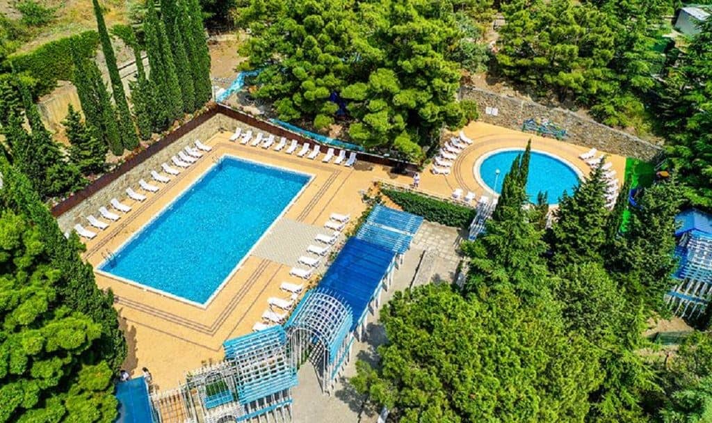 pools-outdoor-pool
