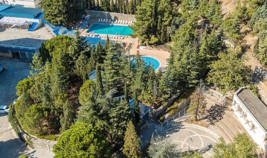 pools-outdoor-pool