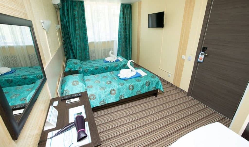 rooms-superior-building-1