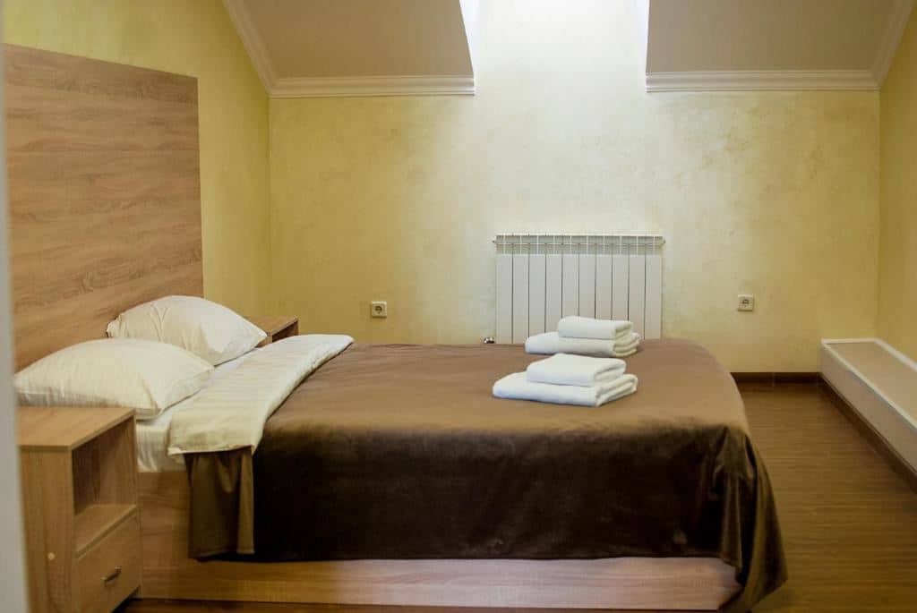 rooms-2-room-standard