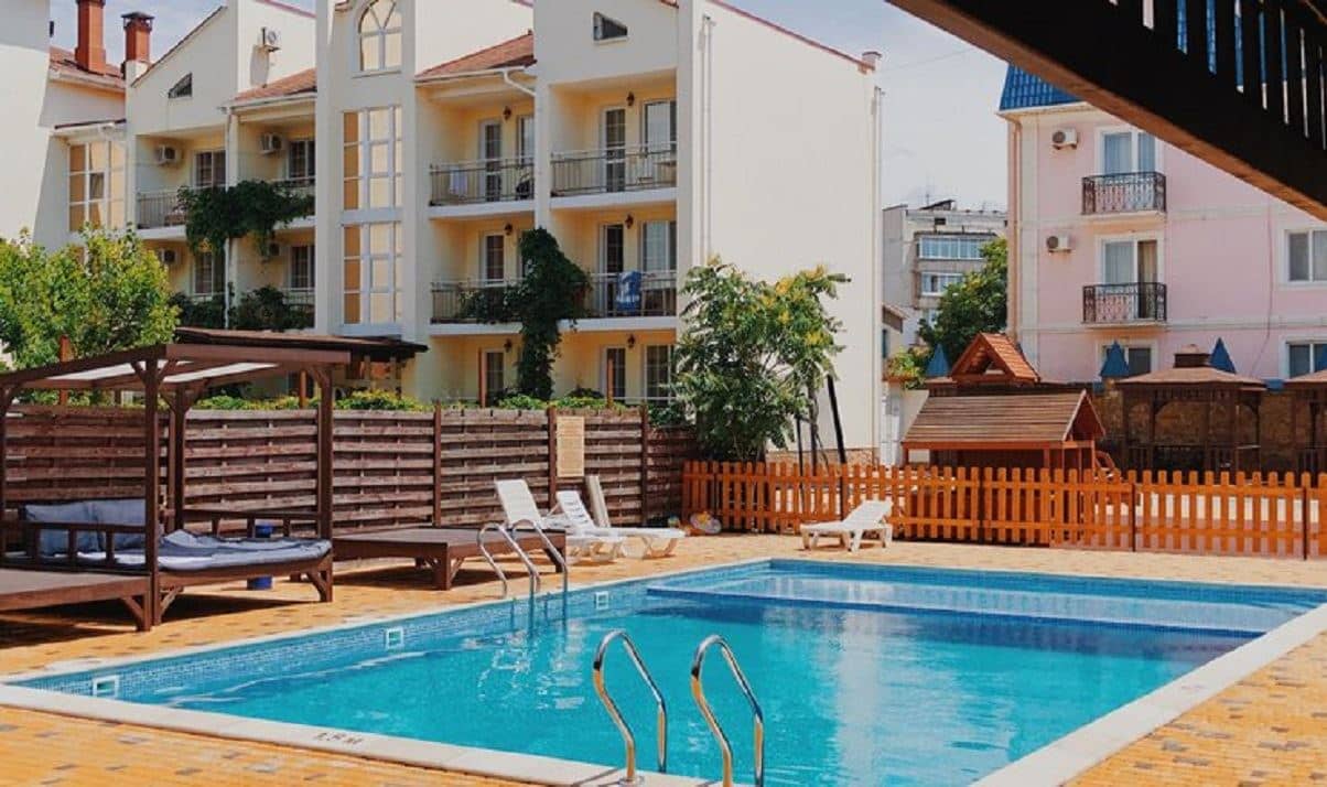 pools-outdoor-pool