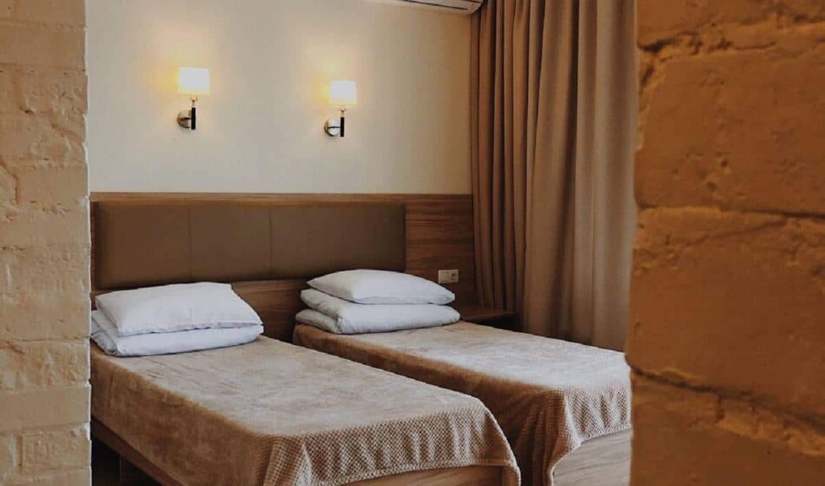 rooms-dbl-13-floors
