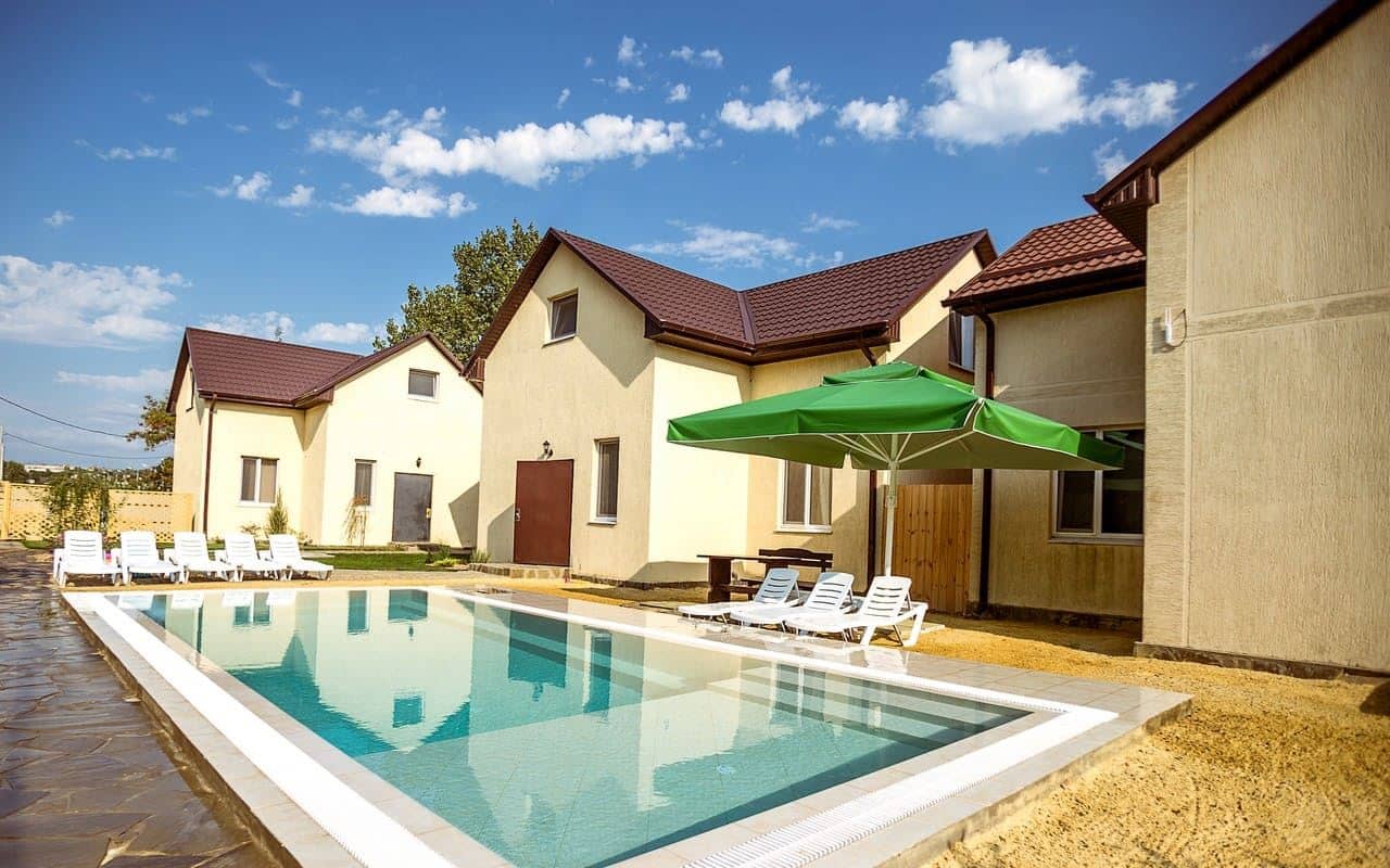 pools-outdoor-pool