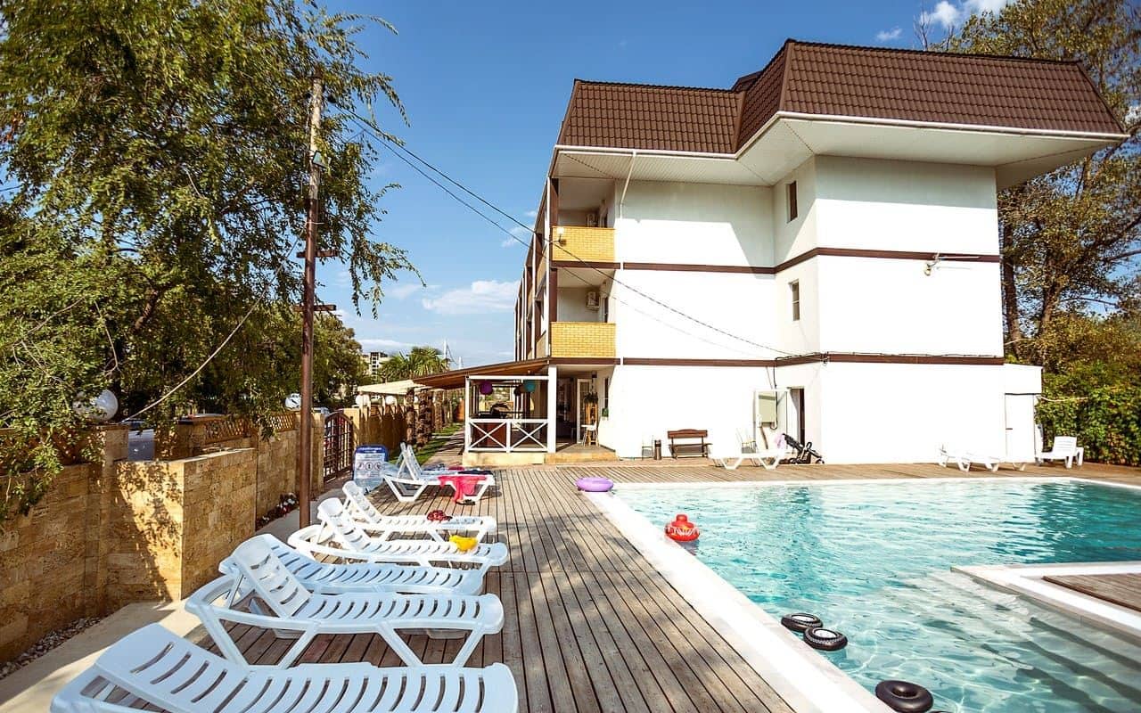 pools-outdoor-pool