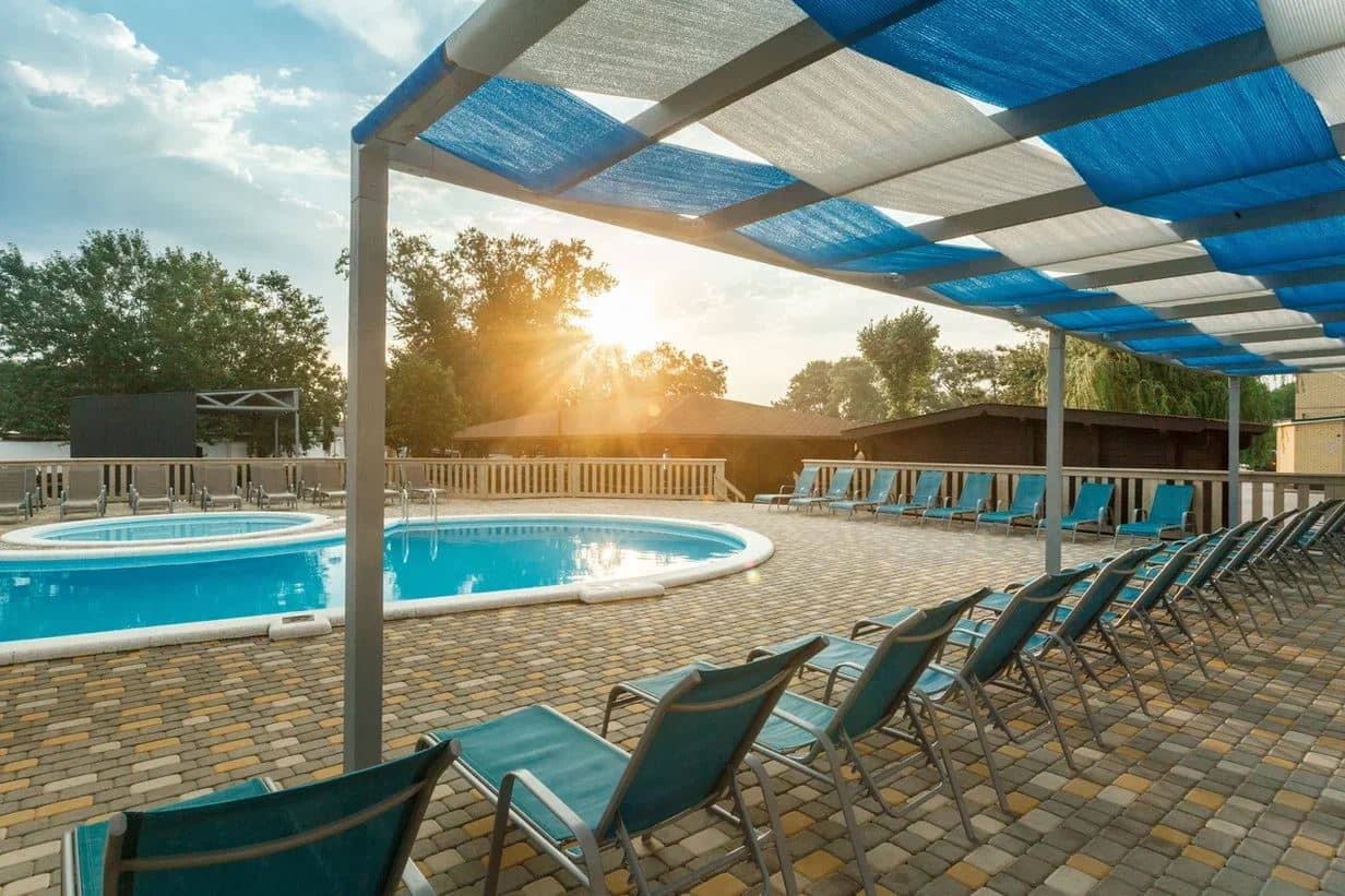 pools-outdoor-pool