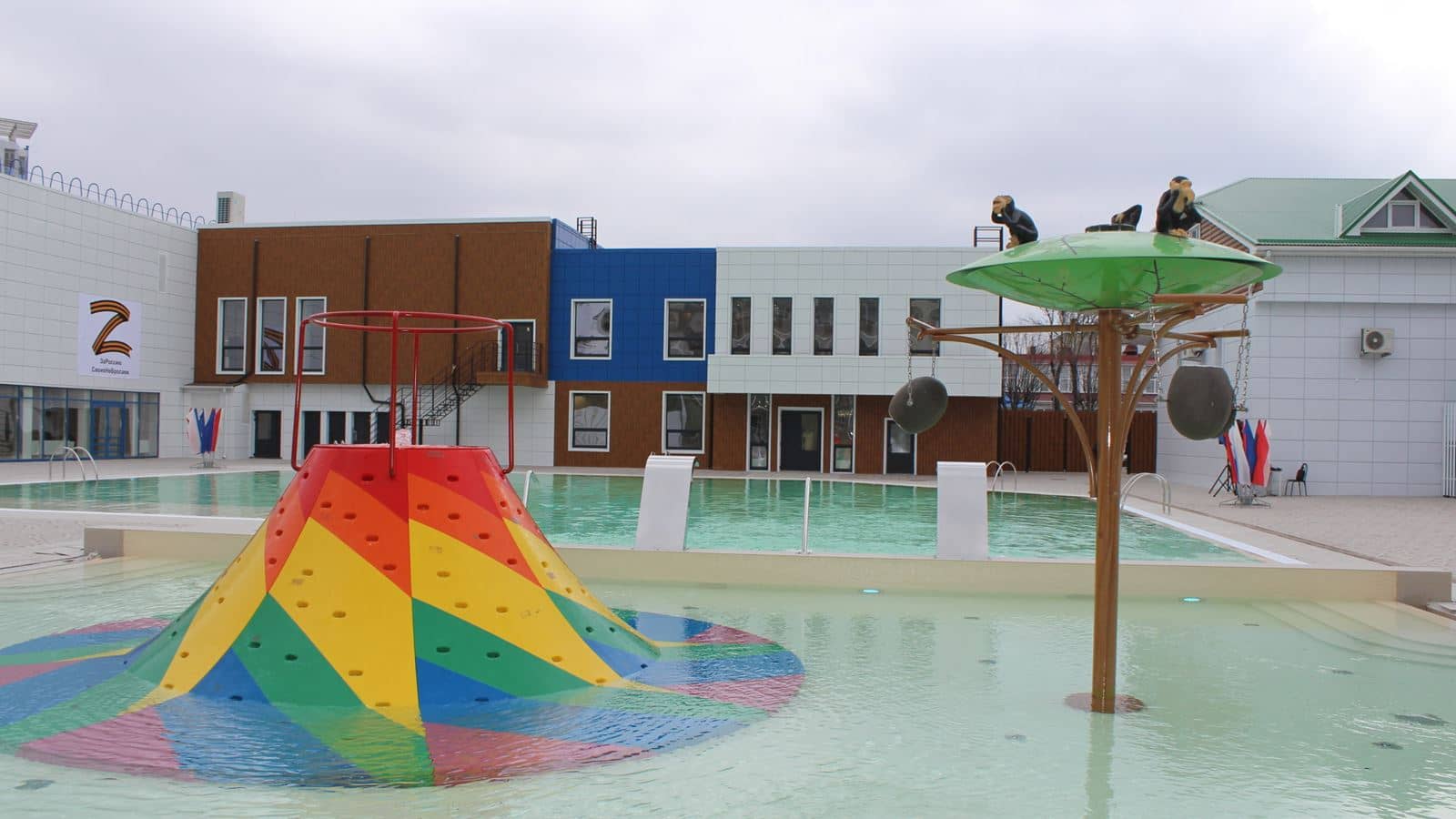 pools-outdoor-pool