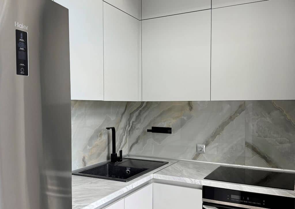 rooms-apartament-with-kittchen