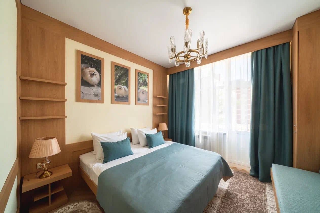 rooms-2bed-1room-deluxe