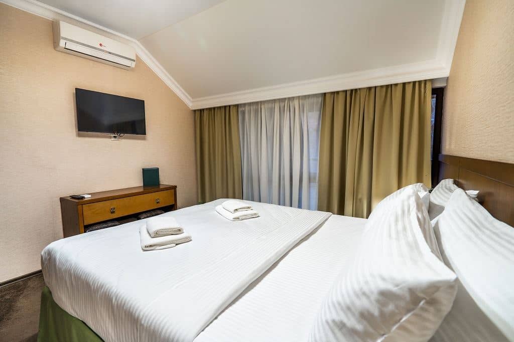 rooms-standart-with-balcony