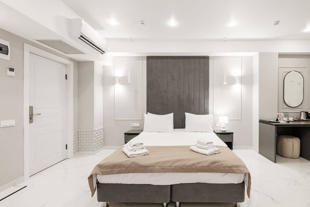 rooms-economy-plus