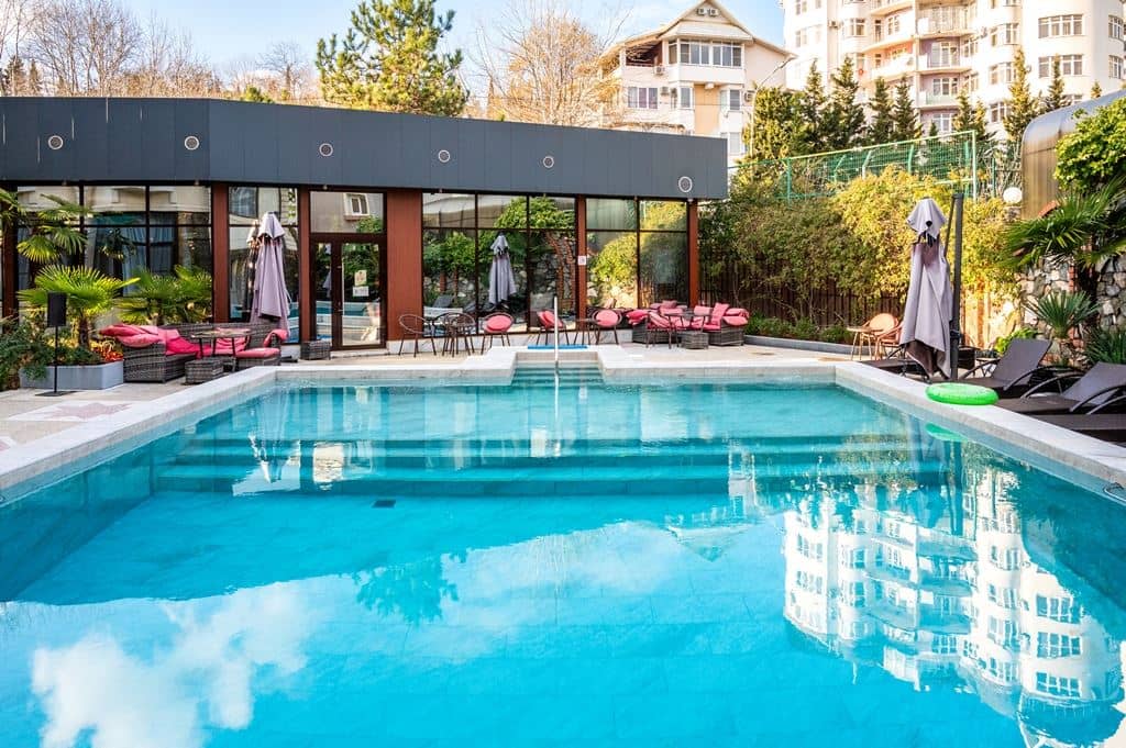 pools-outdoor-pool