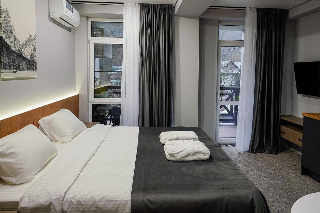 rooms-standart-with-balcony