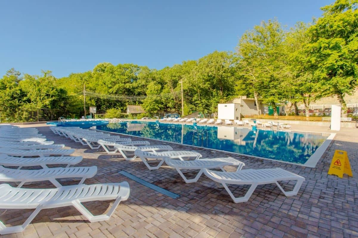 pools-outdoor-pool